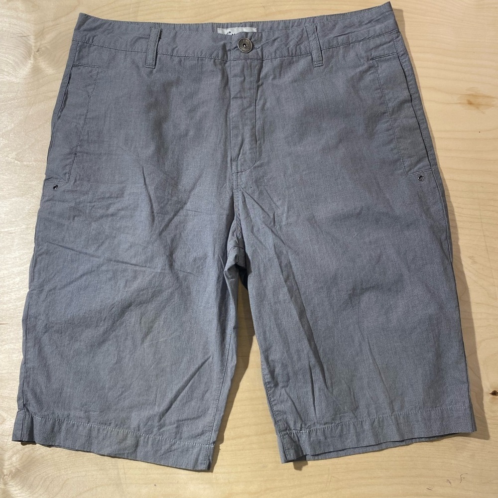 Guess Men's Gray Casual Shorts 38 (MS)
